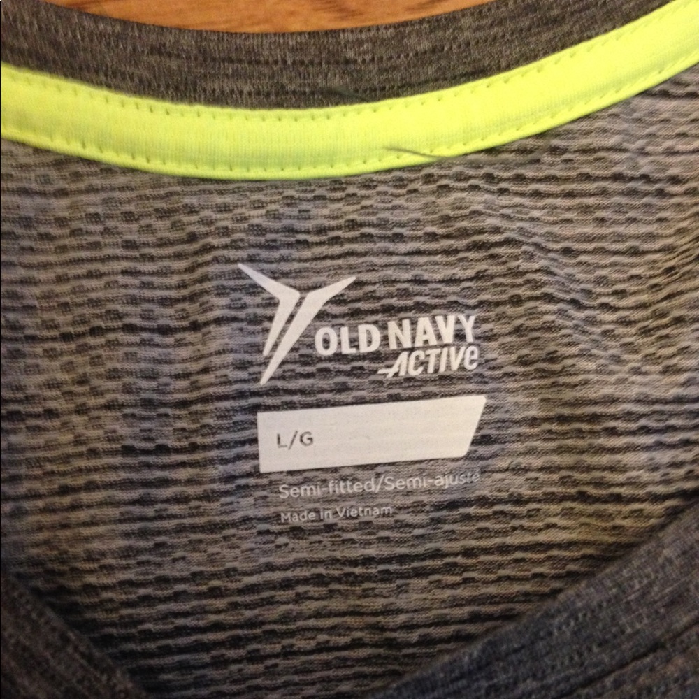 "Dri fit" athletic shirt - Picture 2 of 3